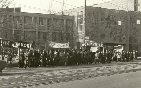 Mielenosoitus Helsingin Kauppakorkeakoululla