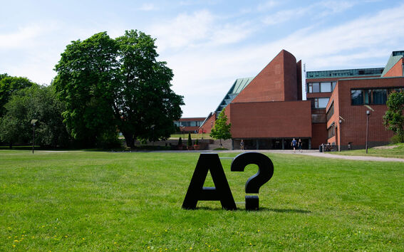 3D A?-logo on campus