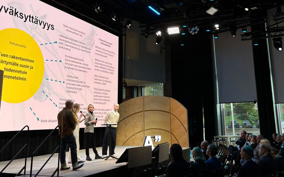 Ratkaisuryhmä kokoontui Aalto-yliopistolla lokakuussa 2025.
