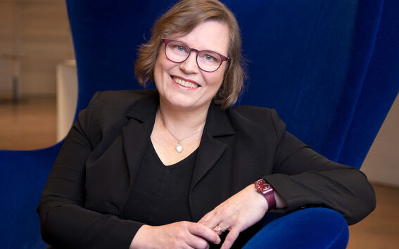 Photo of professor Kirsi Niinimäki