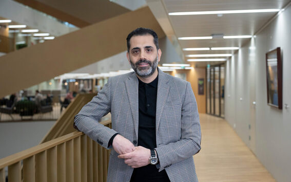 Assistan Professor Hadi Ghanbari