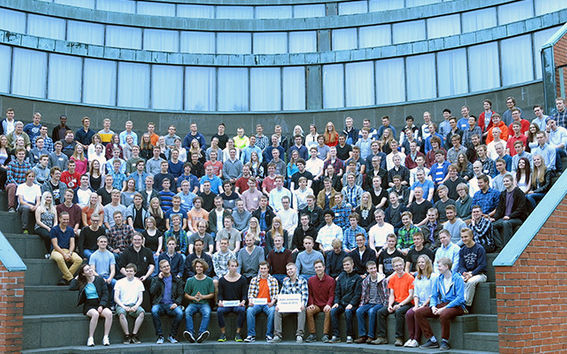 Perustieteiden korkeakoulun fuksit mallia 2015.