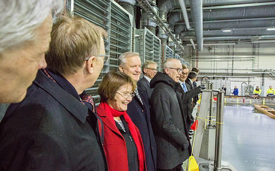 The guests at the opening ceremony were the first to see the glacial and renovated ice tank. Photograph Mikko Raskinen / Aalto University.