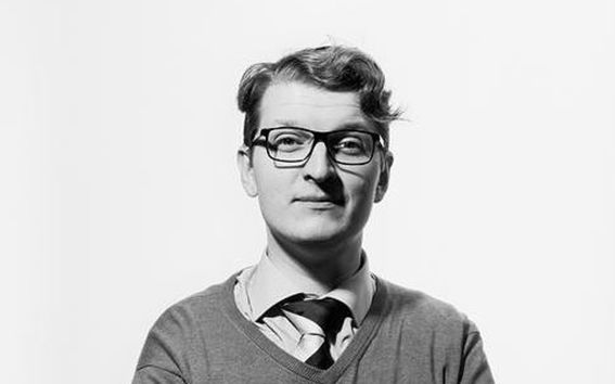 Ohjelmistoyritys Futuricessa työskentelevä Adjunct Professor Risto Sarvas nauttii opettamisesta Aalto-yliopistossa. Kuva: Futurice.