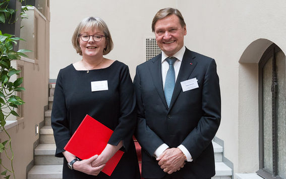 Professor Tuula Tuhkanen and Tapani Järvinen. Photo: Matti Rajala, TAF