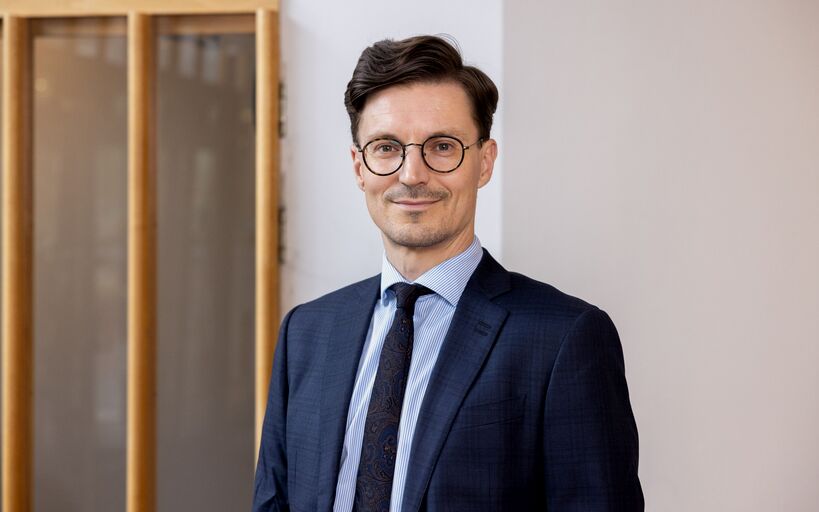 Professor Jaakko Aspara