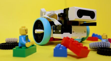 Lego Spikes, joita käytetään robotiikkatyöpajoissa