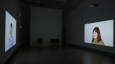 Näyttelynäkymä, Ryhmä, joka ei osaa laulaa / The Group That Cannot Sing, Valokuvagalleria 
Hippolyte, 2020