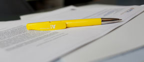 Yellow Aalto pen