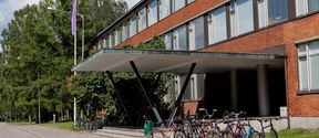 Aalto-yliopiston rakennustekniikan laitos, Rakentajanaukio 4