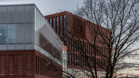 Väre / julkisivu / kuva: Anna Berg