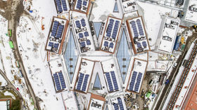 Väre ja Kauppakorkeakoulu aurinkopaneelit Kuva: Mikko Raskinen / Aalto-yliopisto