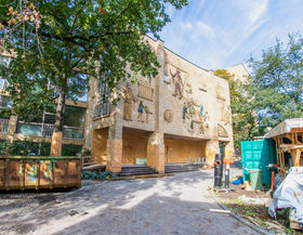 Aalto-yliopisto Töölön Aalto-yliopisto Töölön pääsisäänkäynti peruskorjauksen aikana. 