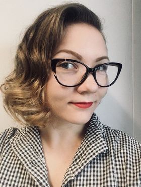 Anni Shepherd is a historian and museum educator