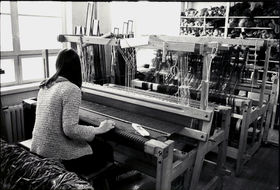 The activities of the degree program in textile art in the 1980s. Teaching situations at the Ateneum 1970-1980, University of Art and Design. Photo: Aalto University Archives