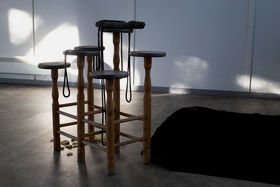 A framework design resembling a climbing frame for cats stands in Hietsun Paviljonki