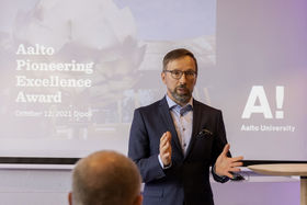 Aalto University Pioneering Excellence Awards, Risto Rajala. Photo: Mikko Raskinen