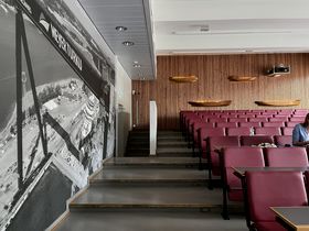 Meyer-sali, Otakaari 4