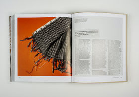 Interwoven-kirjan aukeama Emmi Poudan artikkelista. 