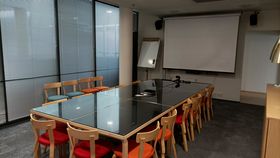 Donors' Loungen 15 hengen neuvottelutila