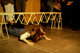 Koerakenne-puusilta-T1,-BL04-Rakenteen-kavelykoestus