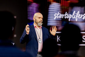 Tomi Erho on stage at Aalto Creative Demo Day