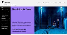 Aalto-yliopiston sähkötekniikan korkeakoulun verkkosivu, jossa on violetti osio ja kuva ihmisistä sinisessä huoneessa.