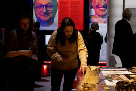 Toivon laboratorio -näyttelyn avajaiset