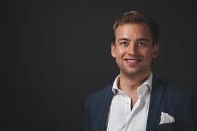 Assistant professor David Derichs