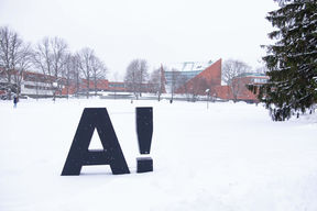 Alvari square winter