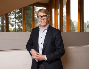 Professori Ari Jokilaakso