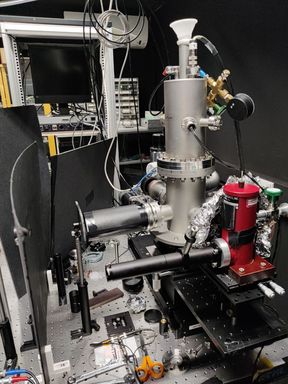 A photo of measurement setup when calibrating KBFI device.