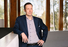 Associate Professor Elias Rantapuska. Photo by Linda Lehtovirta.