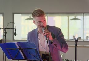 In the photo Lauri Saarinen. 