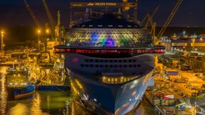 Icon of the Seas front view showcasing the AquaDome glass structure.