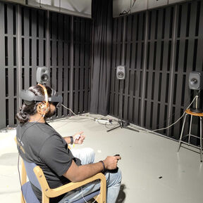Machine mediated listening in Varechoic chamber