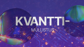 Teksti ”KVANTTI-MULLISTUS” violetilla piirilevytaustalla ja kahdella hohtavalla pallolla
