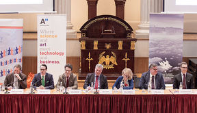 Puoluejohtajat Paavo Arhinmäki, Carl Haglund, Ville Niinistö, Antti Rinne, Päivi Räsänen, Timo Soini, Alexander Stubb