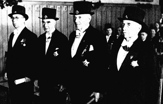 Old conferment photo