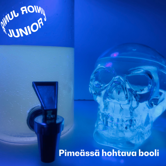 Kokeile kotona instruction image of a glowing sparkly drink