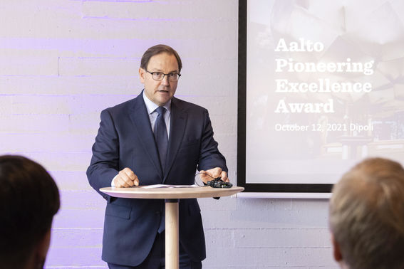 Aalto University Pioneering Excellence Awards, Veli-Matti Mattila. Photo: Mikko_Raskinen