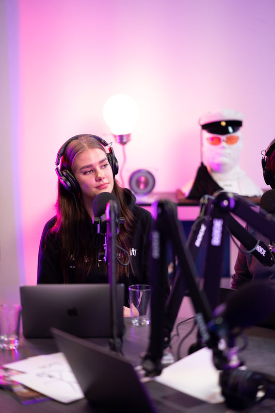 Venla Kaislo Sähkötekniikan päivä -tapahtumassa. Kuva: Filmbutik.