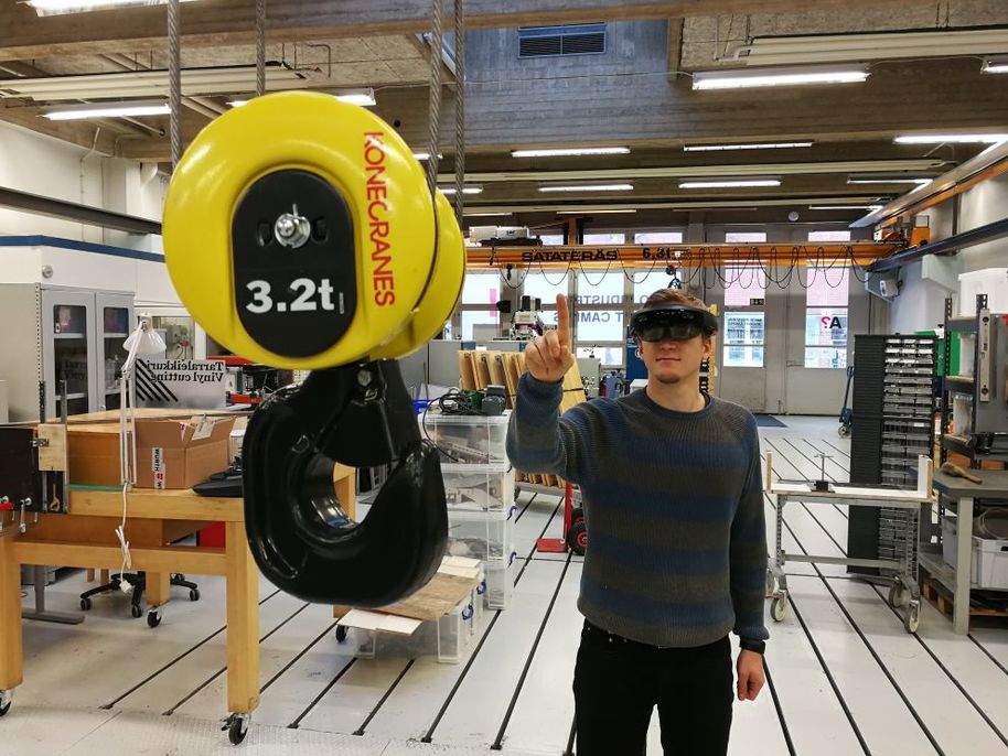 HoloLens control for crane