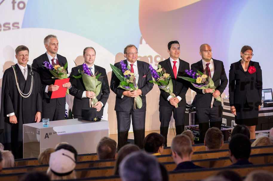 The Education Impact award was collected by (second from the left) Jani Romanoff, Heikki Remes, Pentti Kujala, Osiris A. Valdez Banda ja Martin Bergström.