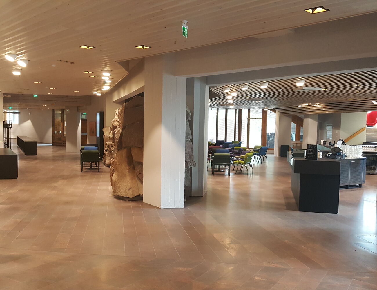 Dipoli / Juhla-aula