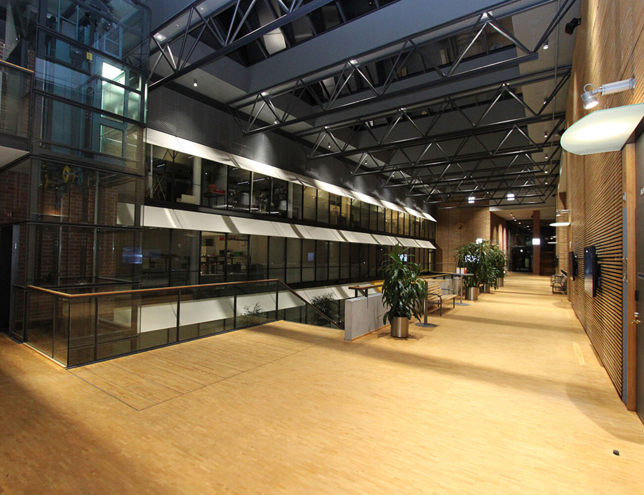 Maarintie 8 / yläaula
