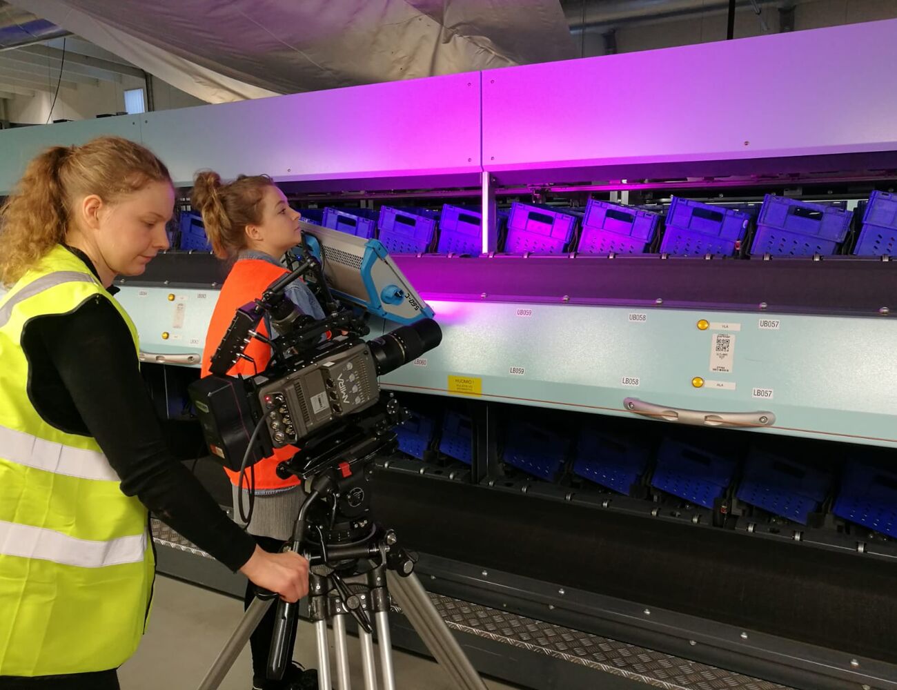 Opiskelijat kuvasivat videoita Postille, kuten oli projektin toimeksianto