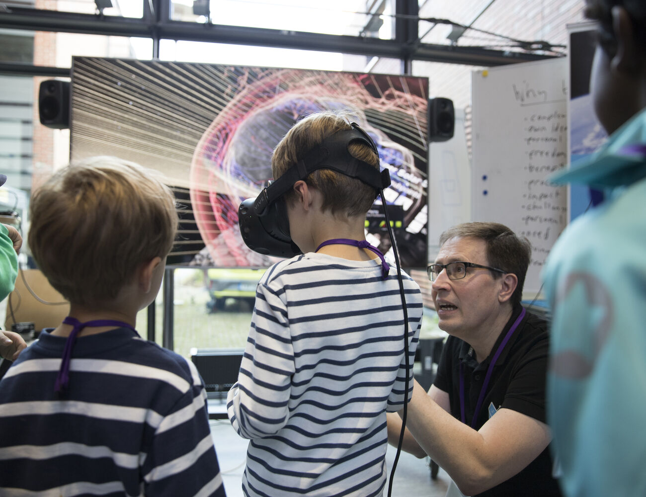 Aalto University / Kids trying out a VR Space demo / photo: Annamari Tolonen