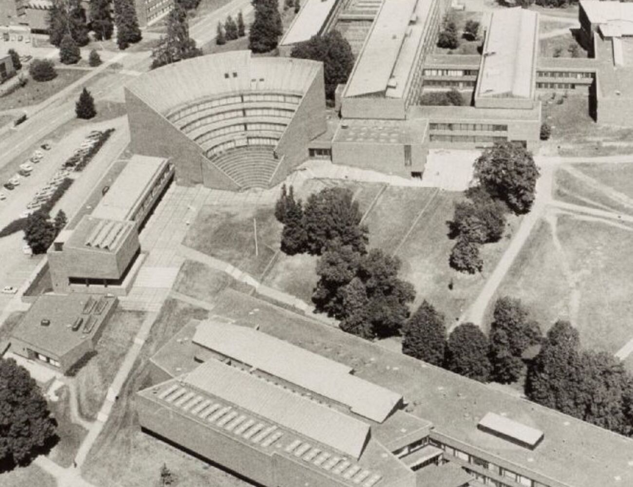 Aerial view of Undergraduate Centre and Learning Centre in black and white from 1960s