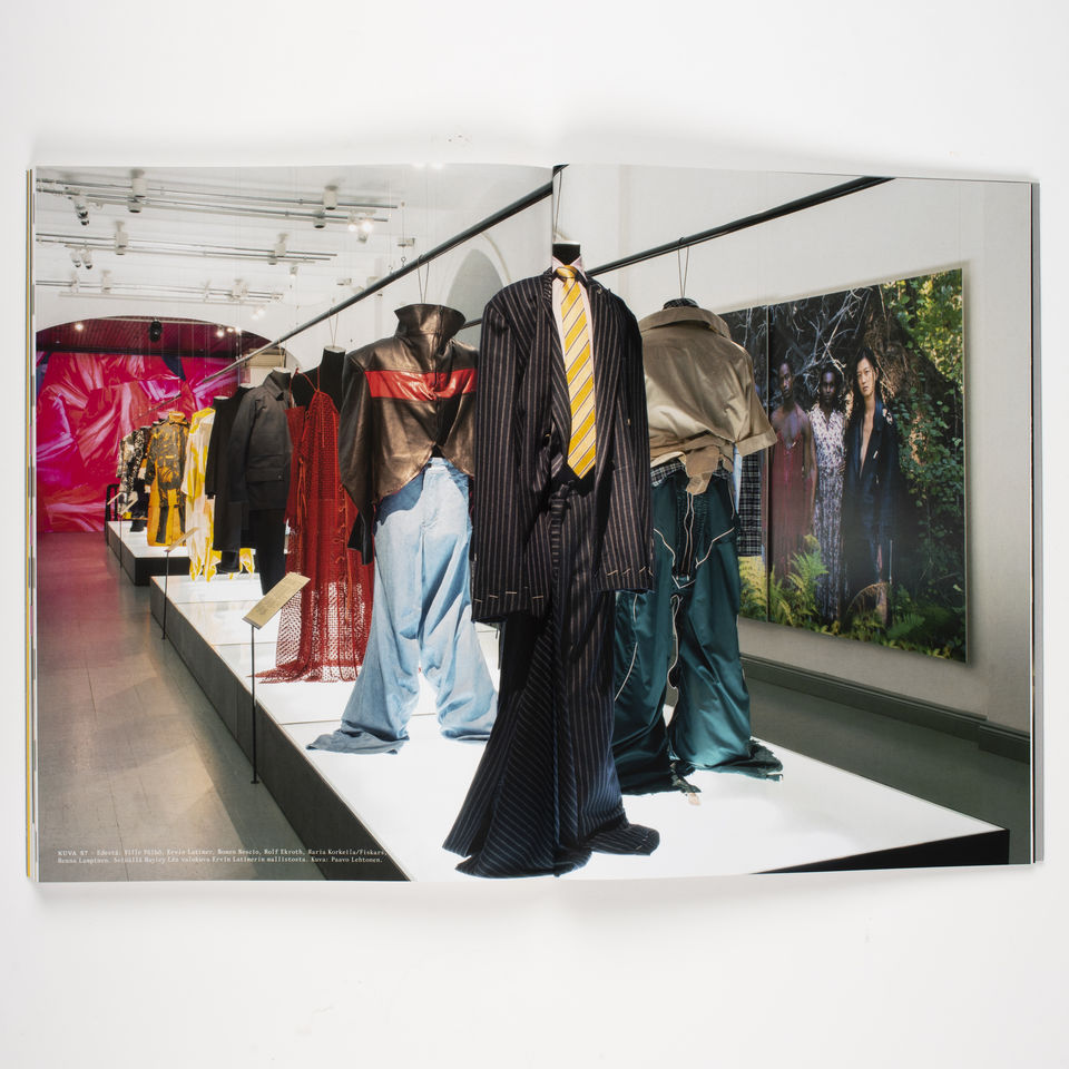 Vänskä, Hokka, Särmäkari: Intiimin kosketus.